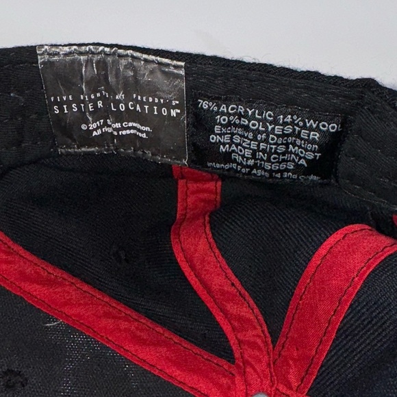 FIVE NIGHTS AT FREDDY'S- SISTER LOCATION- SNAPBACK HAT - Picture 8 of 8